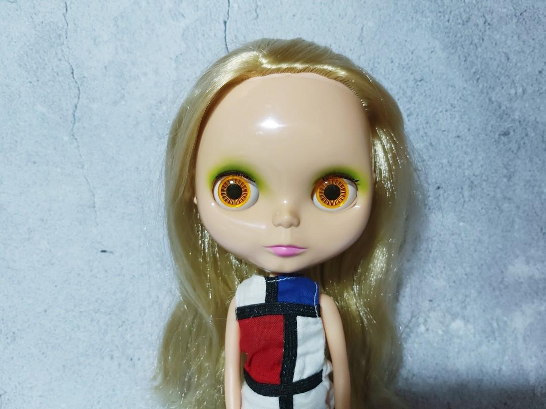 Blythe mondrian store