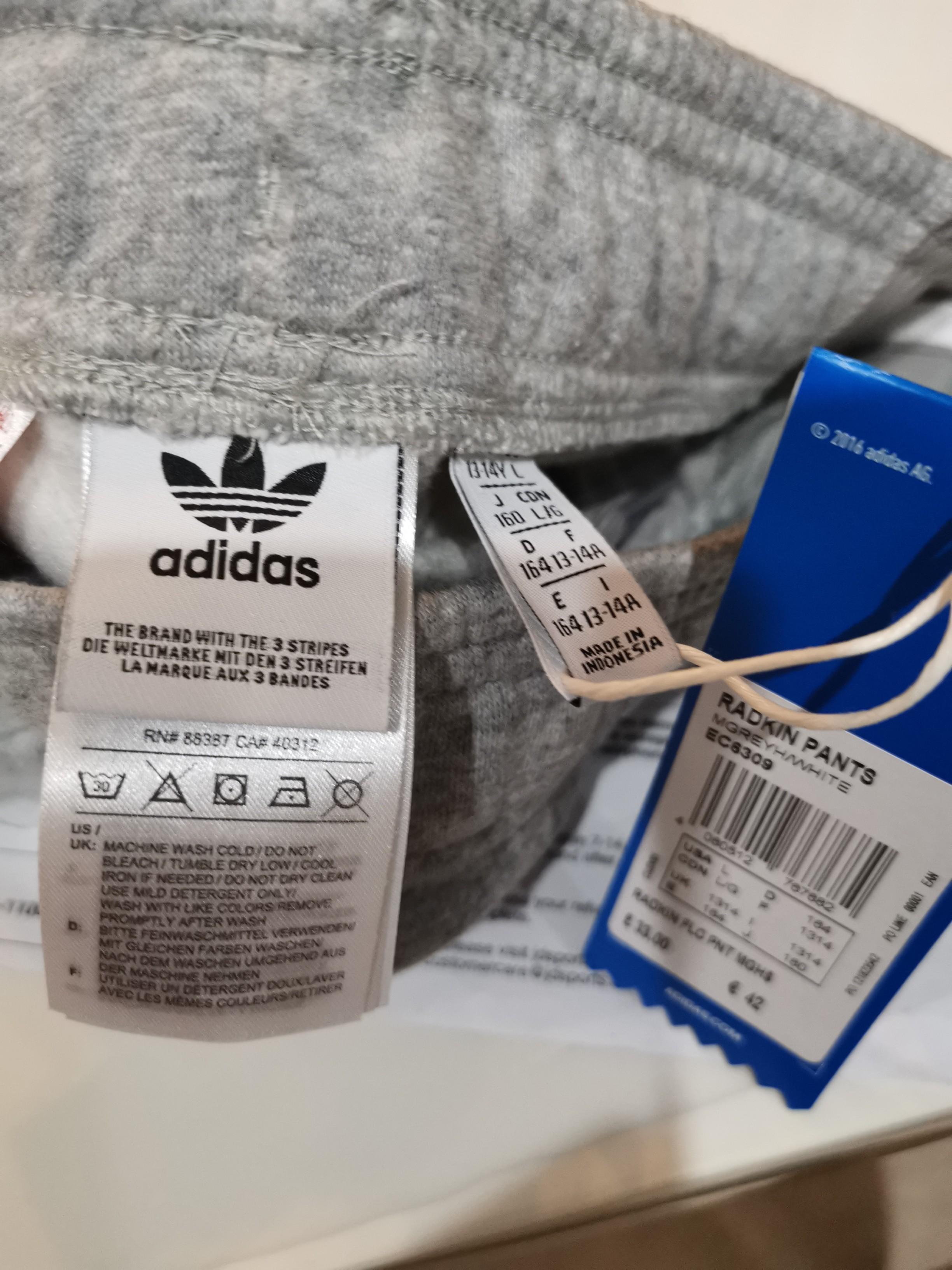 Adidas originals radkin fleece joggers junior hotsell