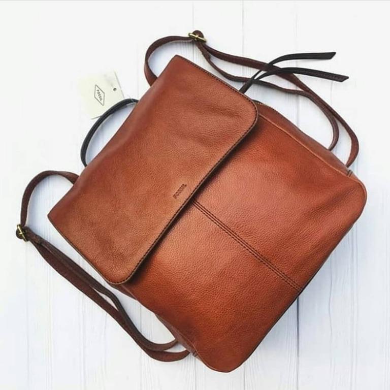 Claire fossil backpack top