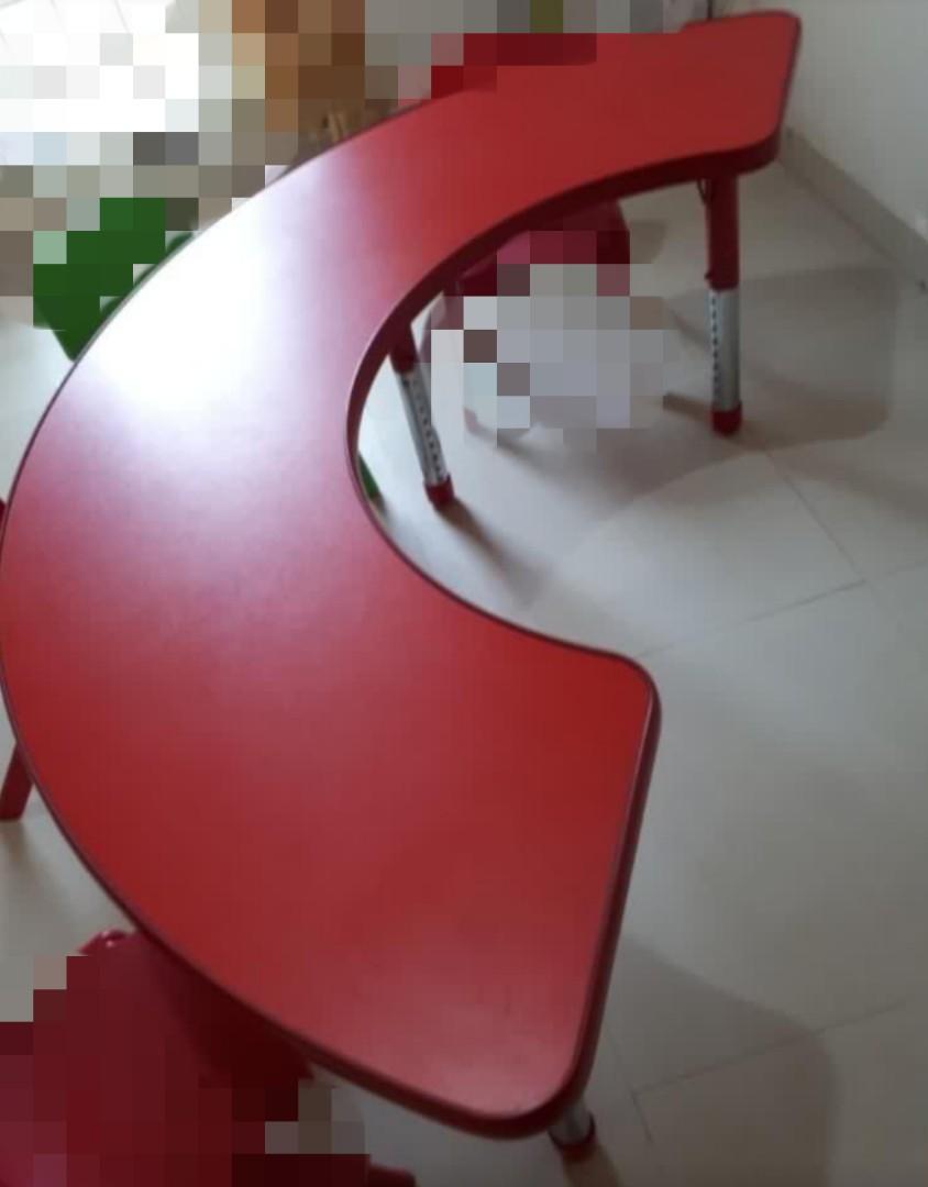 Meja Belajar Setengah Lingkaran Informa Perabotan Rumah Di Carousell