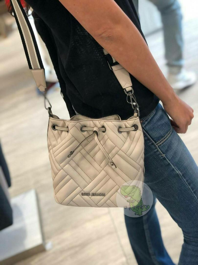 美国代购mk小香款软皮水桶包