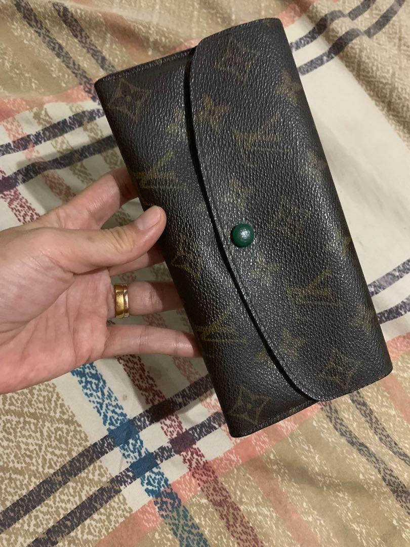 ORIGINAL emily lv wallet (Category: Luxury Bags & Wallets) located in Manila. Submitted by raila.bags (Listing ID 234863803, Image 1). Description: ❤️BRANDED BAGS and others STUFF❤️ 📌onhand items📣📣 direct from 📌🇯🇵🇯🇵japan 📛pls add my fb ac cnt for inquiry ⛔️preloved item💕 ⛔️ready to ship❤️❤️🚚 ⛔️all authentic money back💲 ⛔️vibe sms pm or call 📞☎️📲 ⛔️09989537623 smart 📛09359633828 globe ⛔️imessage availabe✅✅ ⛔️meet up✔️✔️ 📛Same day d