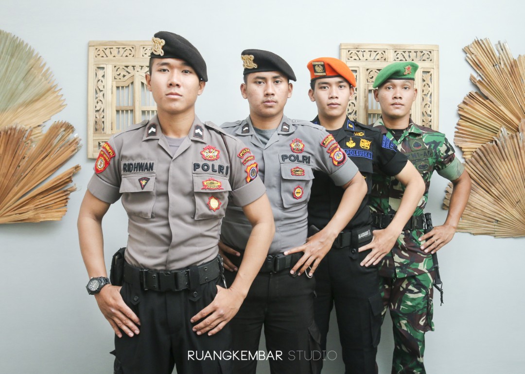 Paket Photo Foto Studio Group Grup Bareng Teman Couple Murah Jogja Bantul Jasa Lainnya Di Carousell