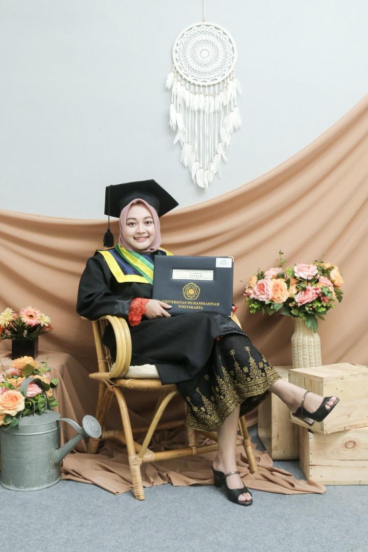 Paket Photo Foto Studio Wisuda Graduation Bantul Jogja Murah Jasa Lainnya Di Carousell Nah itulah informasi terbaru dan terlengkap mengenai 29 ide dekorasi rumah minimalis terbaru 2021 yang banyak disenangi dan diterapkan di indonesia. paket photo foto studio wisuda graduation bantul jogja murah