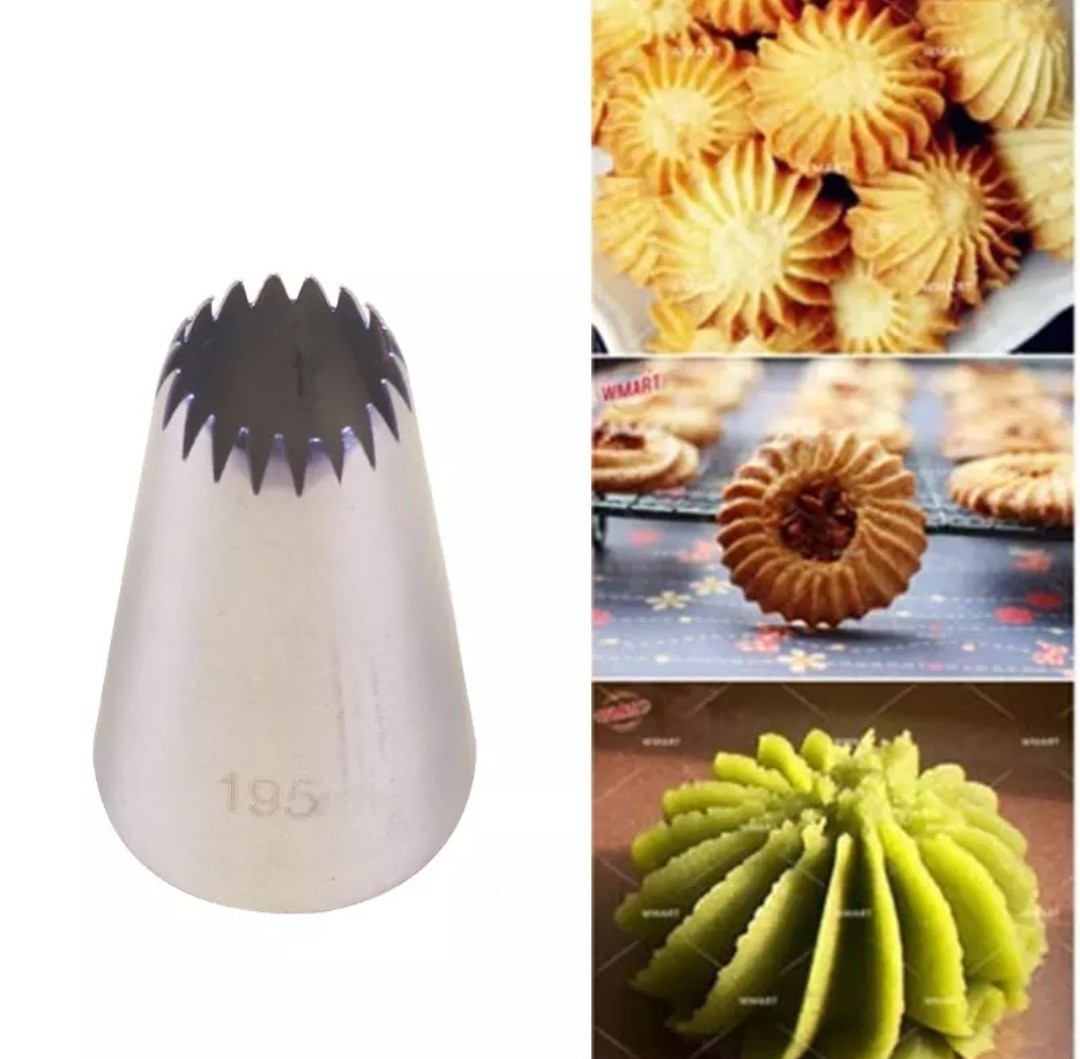 Piping nozzle tip 195 for floral sunflower piped cookie seamless