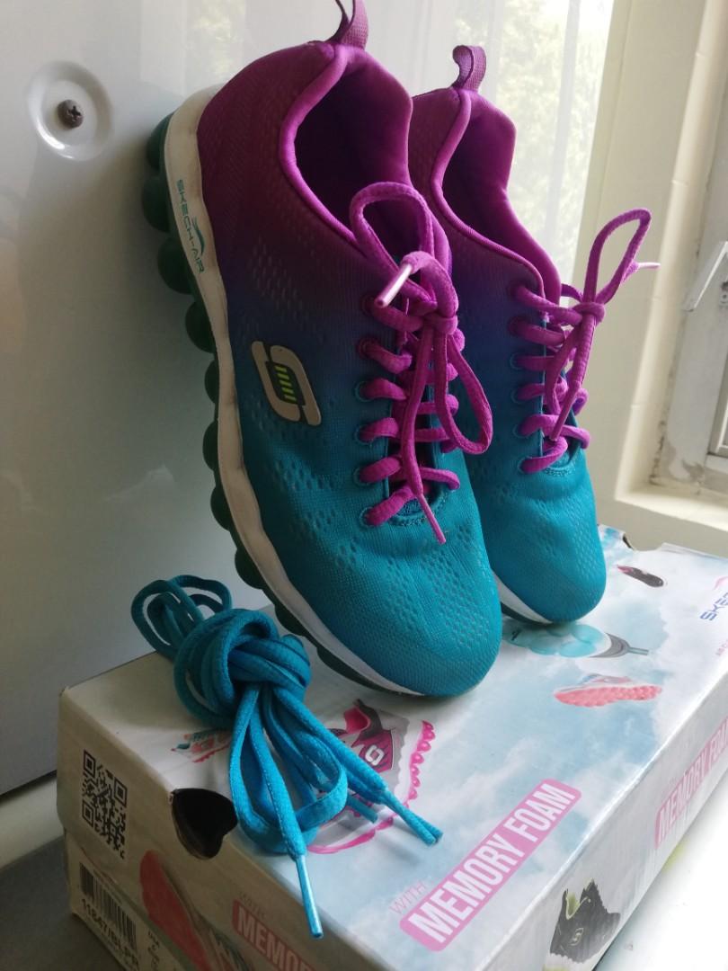 skechers nice