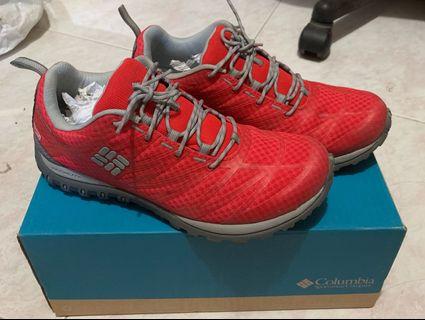 Columbia 防水防滑行山鞋 women Outdry waterproof 