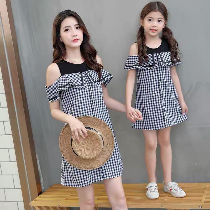 Black Checkered Plaid With Small Buttons Down Off Shoulders Mother Daughter Dress Women S Fashion Clothes Dresses Skirts On Carousell
