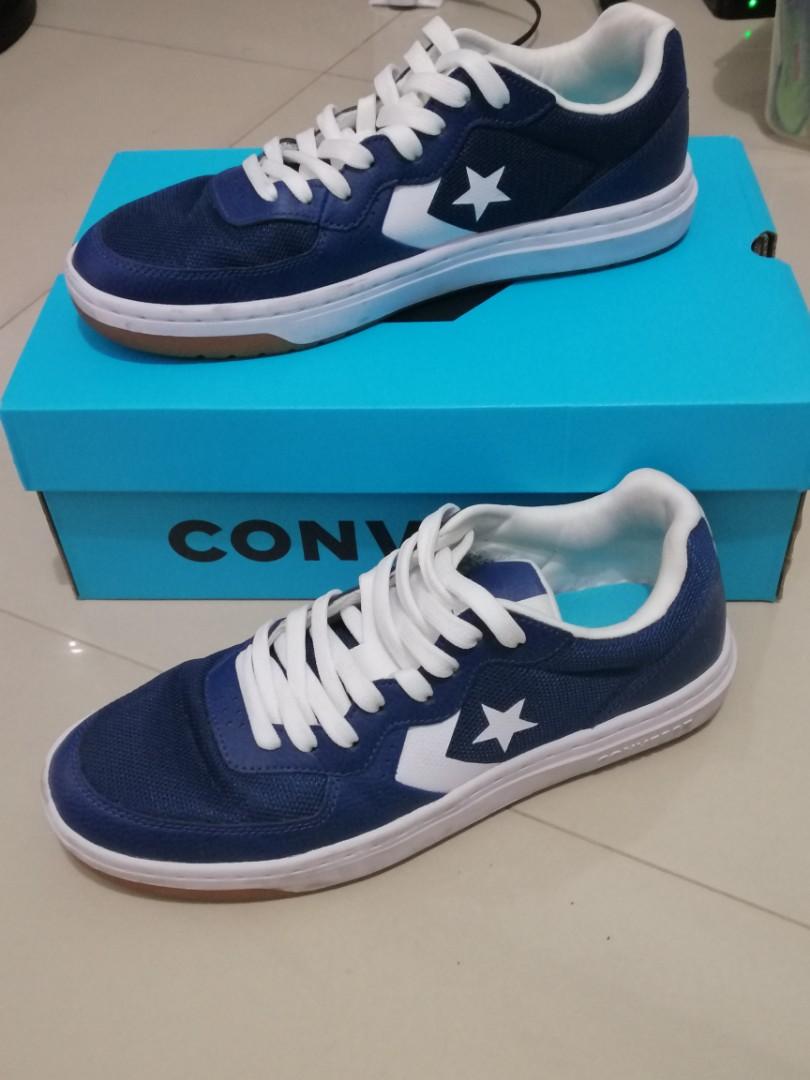 converse rival trainers