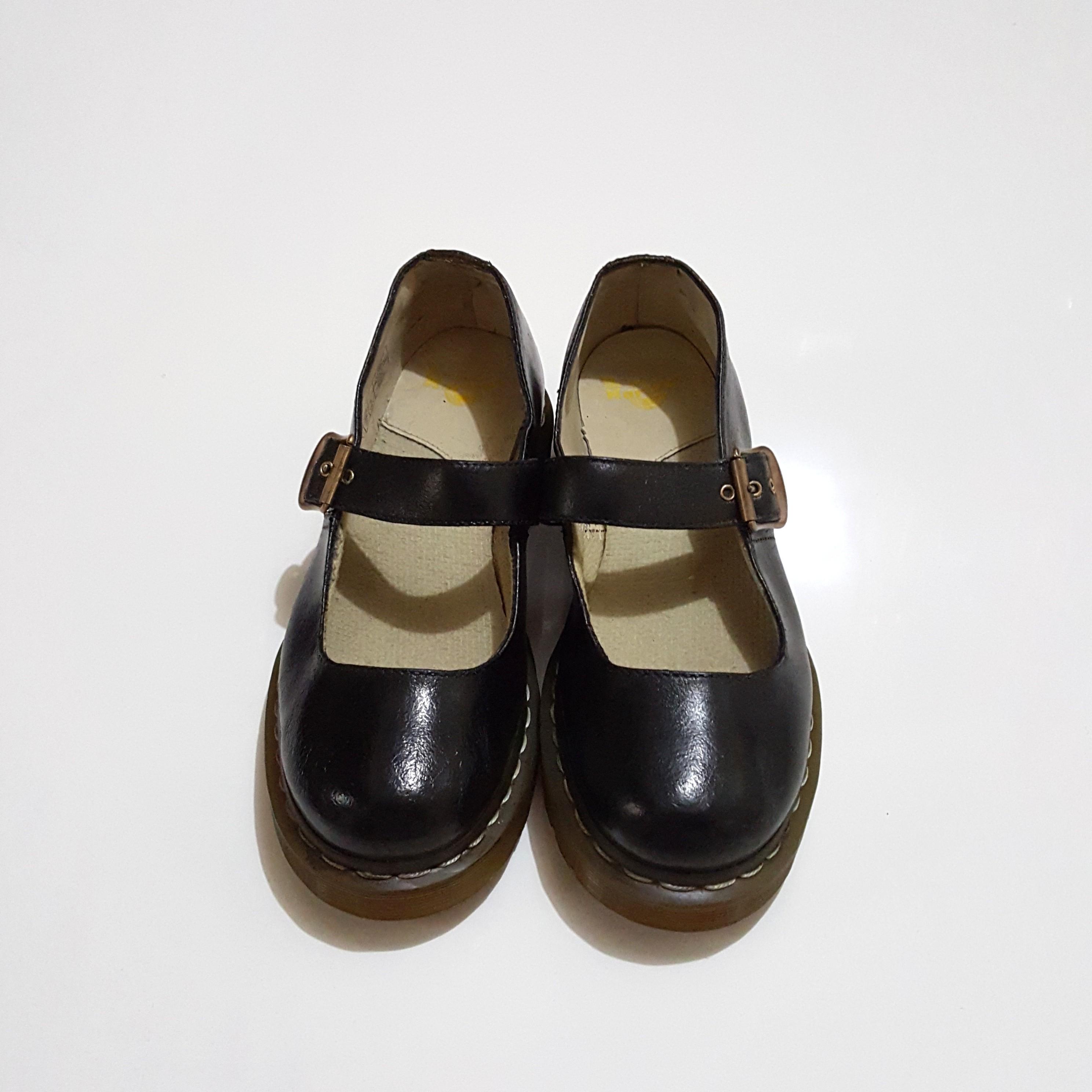 Dr Martens Mary Jane Fesyen Wanita Sepatu Di Carousell