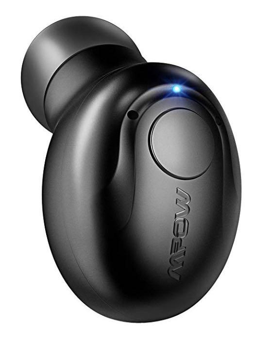 one phone two bluetooth headsets