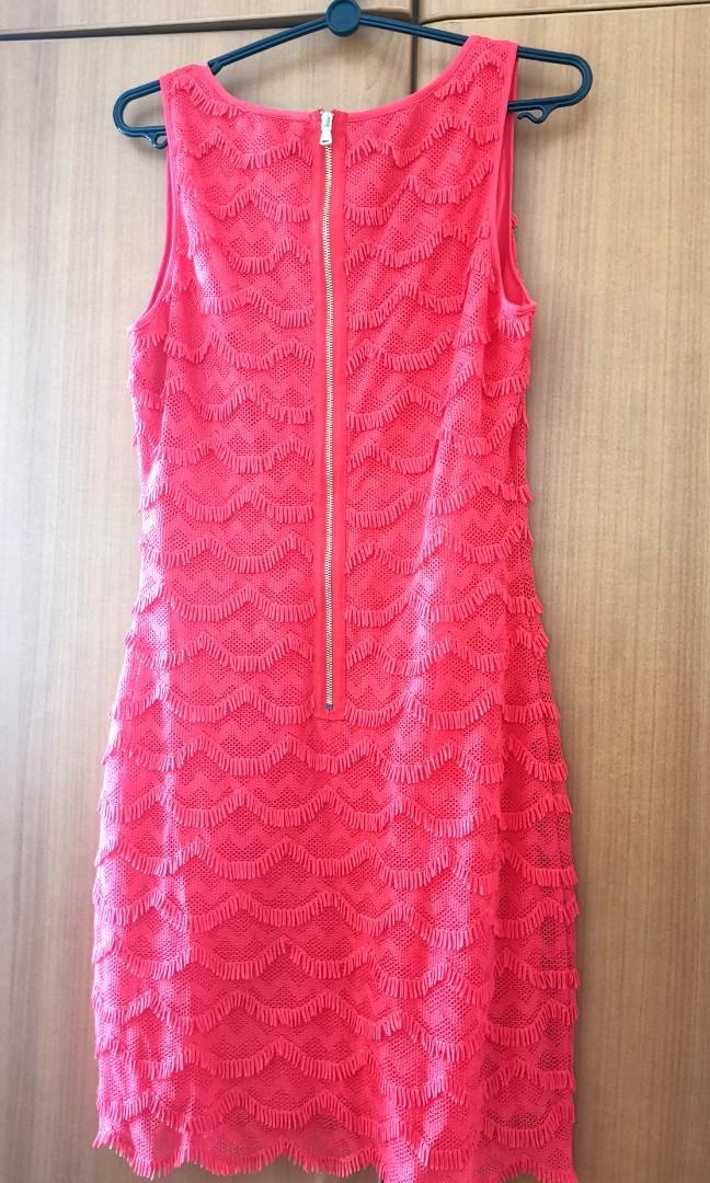 guess red dress 2019