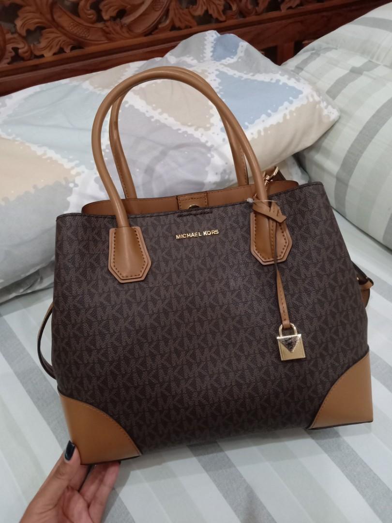 michael kors md center zip tote