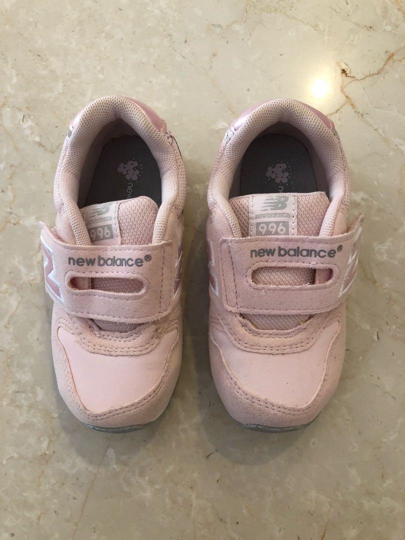 NEW BALANCE 996 Pink Kids Sneakers Size US9 EUR26 15CM