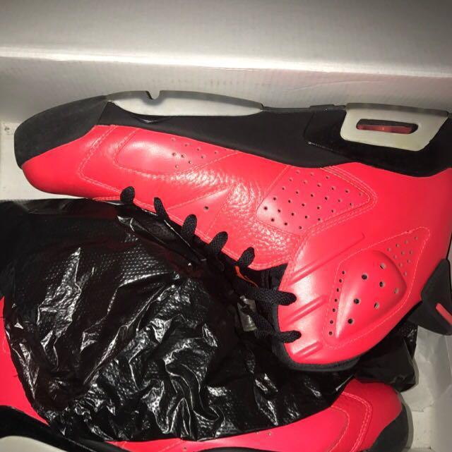 Jordan 6 infrared hotsell 2019 fake vs real