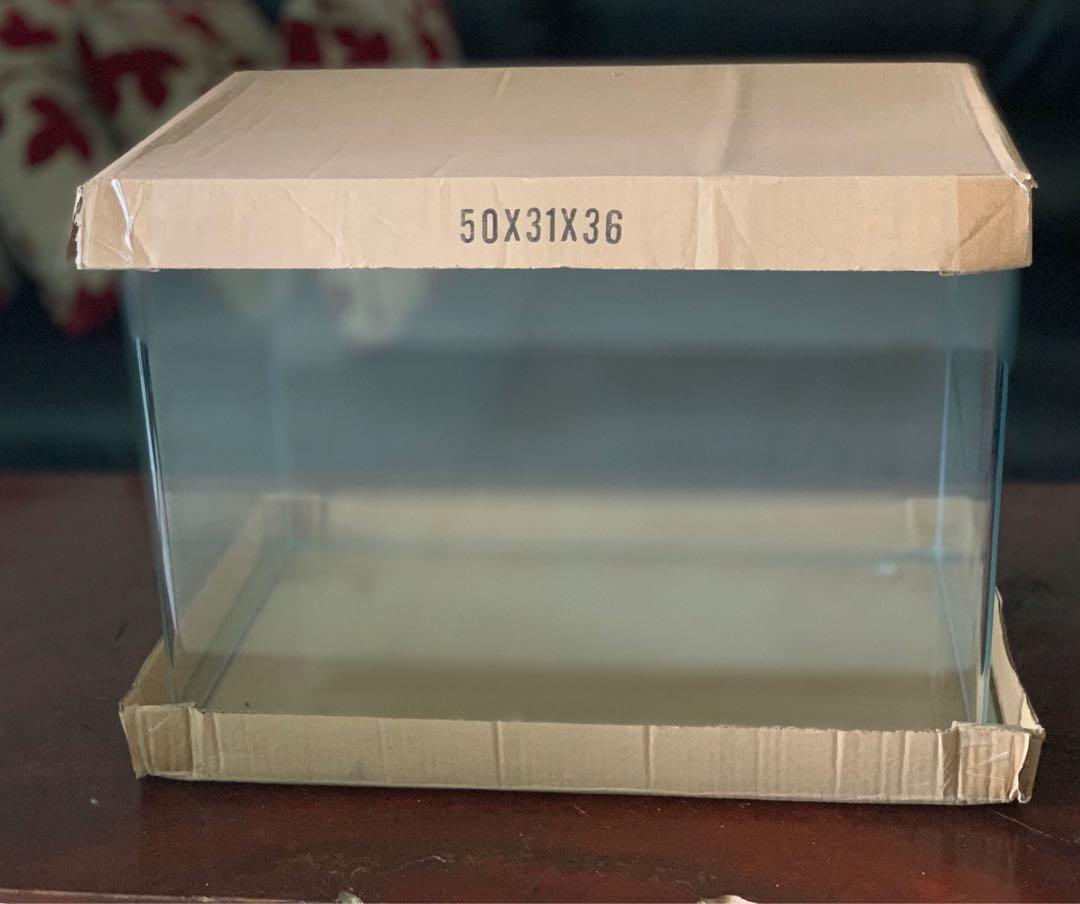 Rectangular Curve Aquarium (Category: Homes & Other Pet Accessories) located in Quezon City. Submitted by bakerella (Listing ID 235033519, Image 2). Description: Brandnew Rectangular Curve Aquarium 15 gallons Size: 50x31x36 RFS: upgrade to a bigger size.