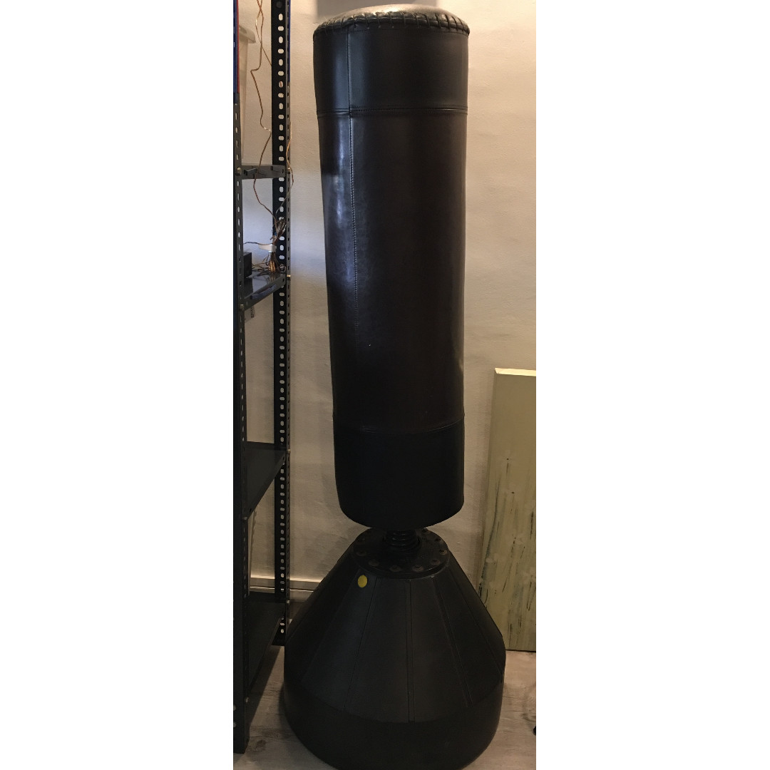 Standing Punching bag, Sports Equipment, Exercise & Fitness, Toning