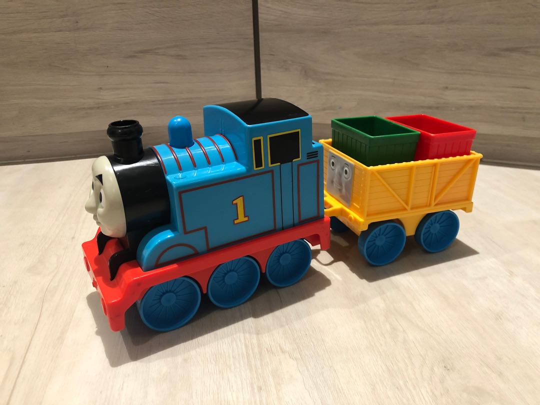 Thomas the tank my first train track hot sale