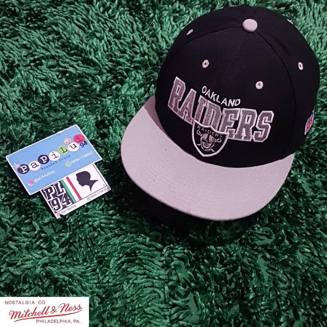 Topi Snapback \