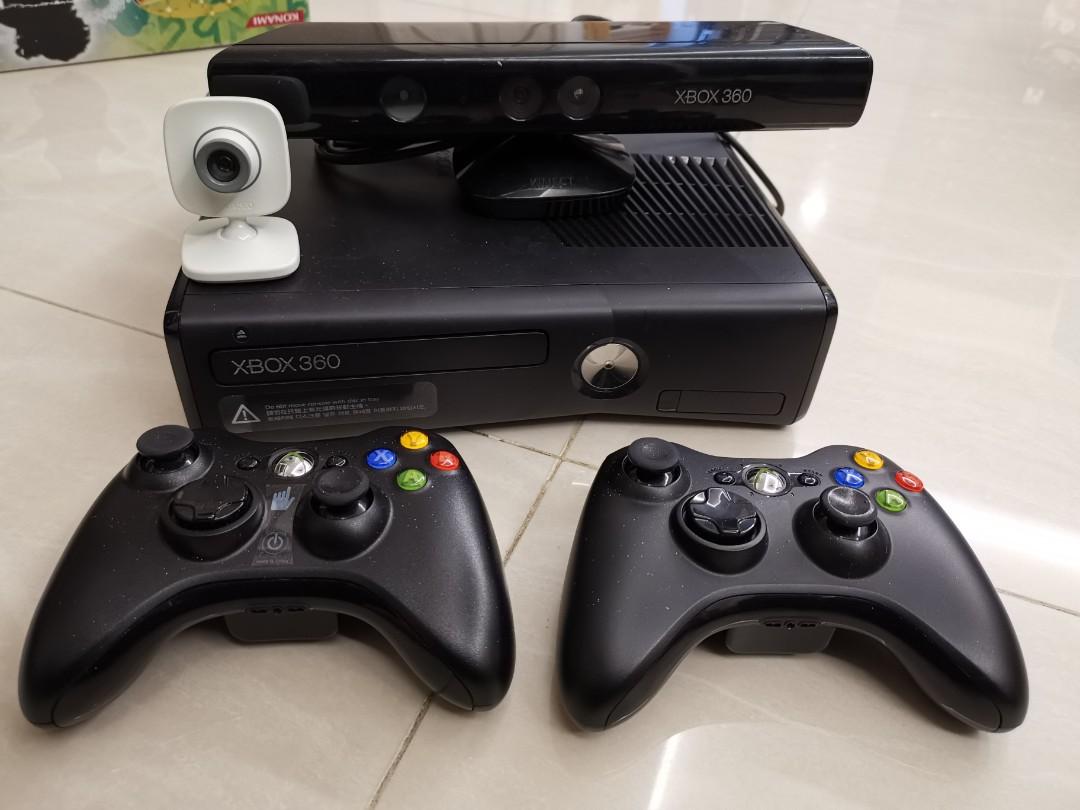Xbox 360 With Kinect Camera 2 Wireless Controllers Original Ddr