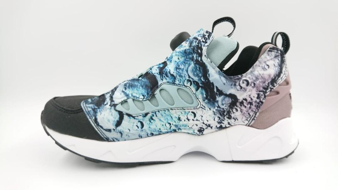 reebok insta pump moon landing