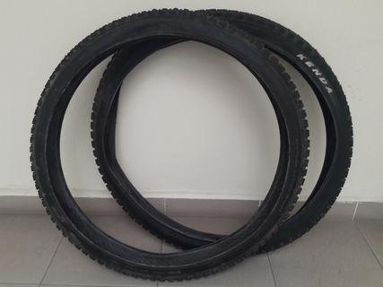 Pair of unused adult bike tires