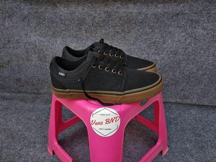 Vans Chukka Black Gum