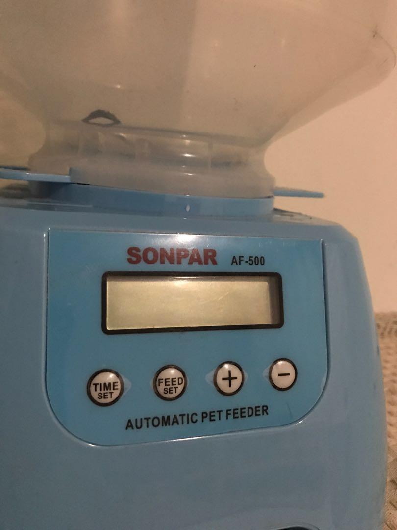 Automatic pets feeder, Pet Supplies, Homes & Other Pet Accessories on