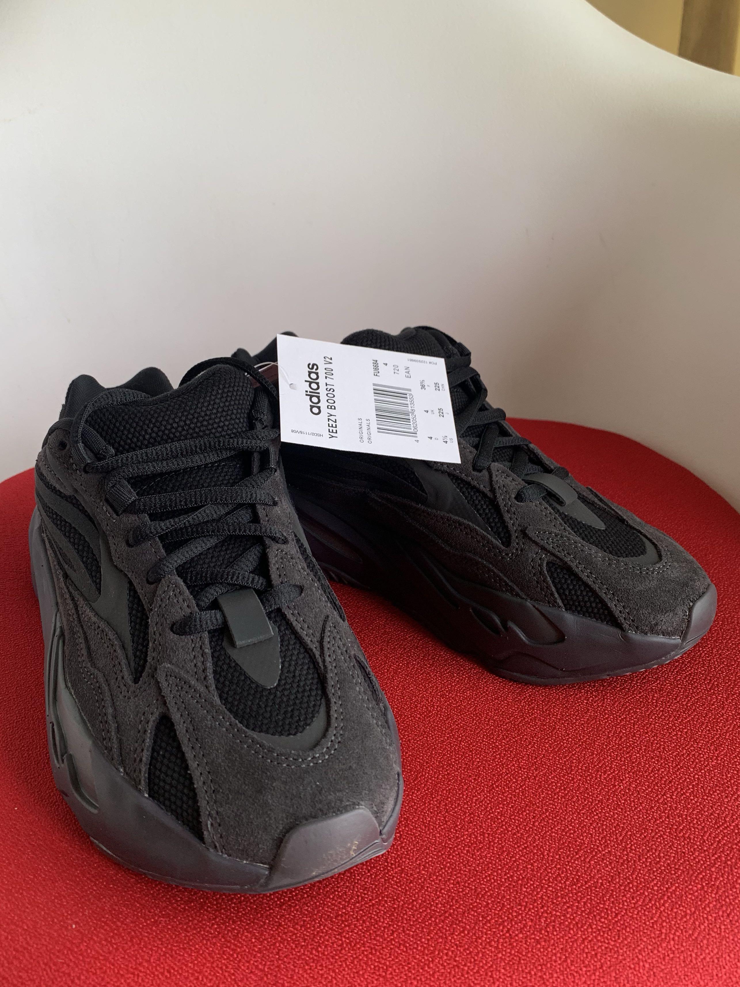 Yeezy top 720 vanta