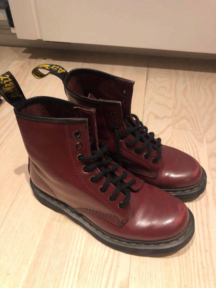 womens burgundy dr martens