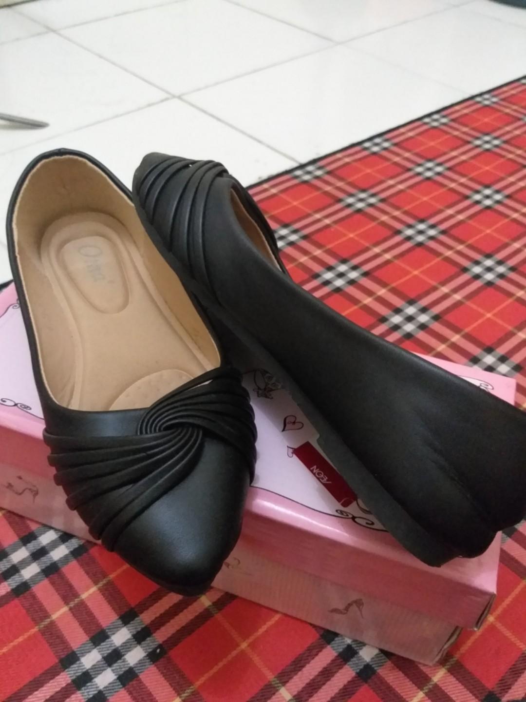 Flat shoes empuk cheap