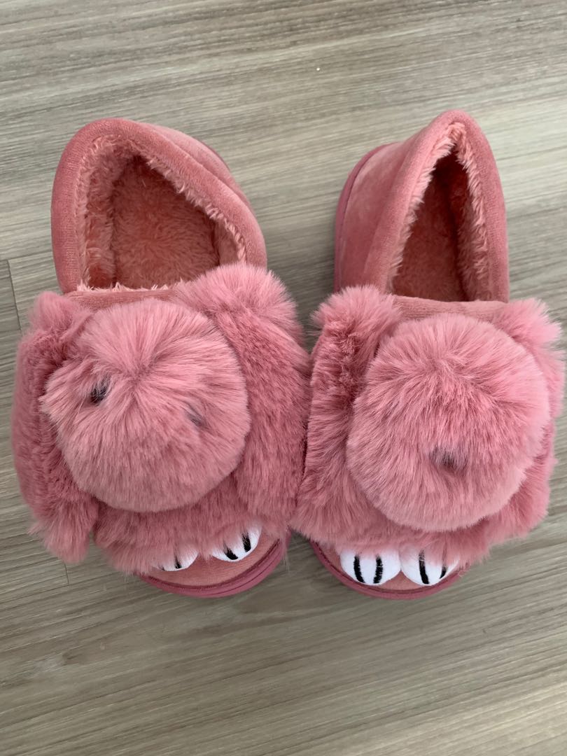 Furry shoes, Women's Fashion, Footwear, Flipflops and Slides on Carousell