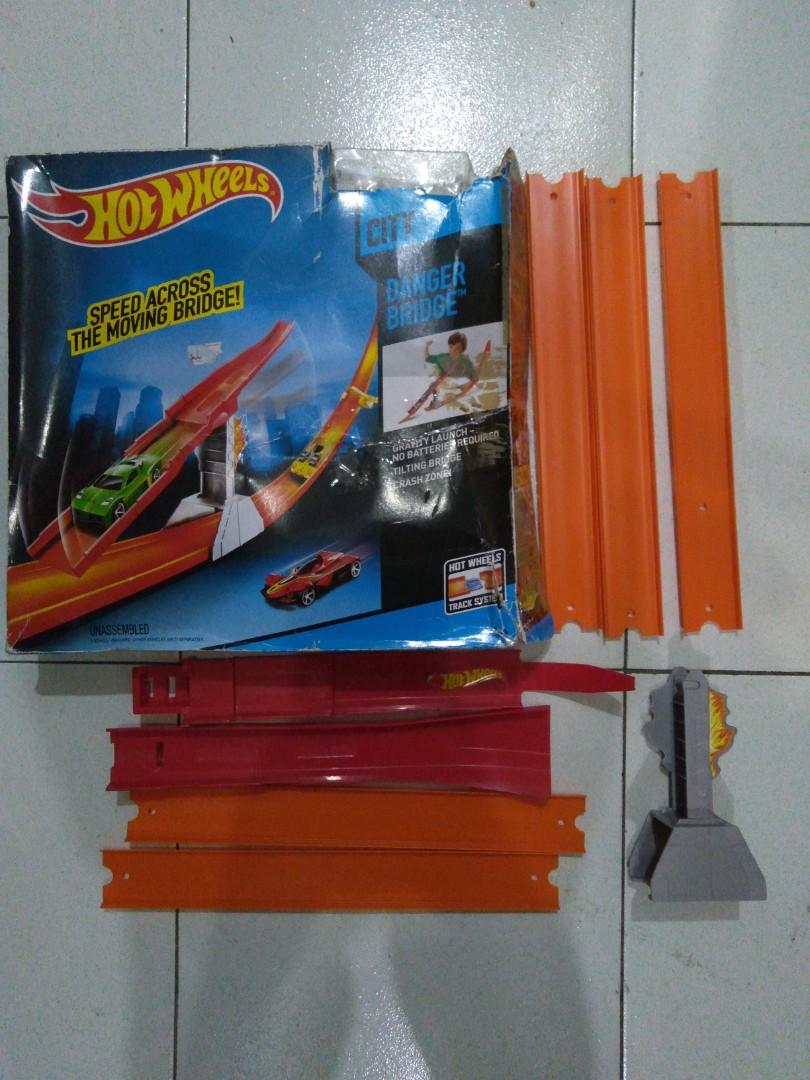 hot wheels danger bridge