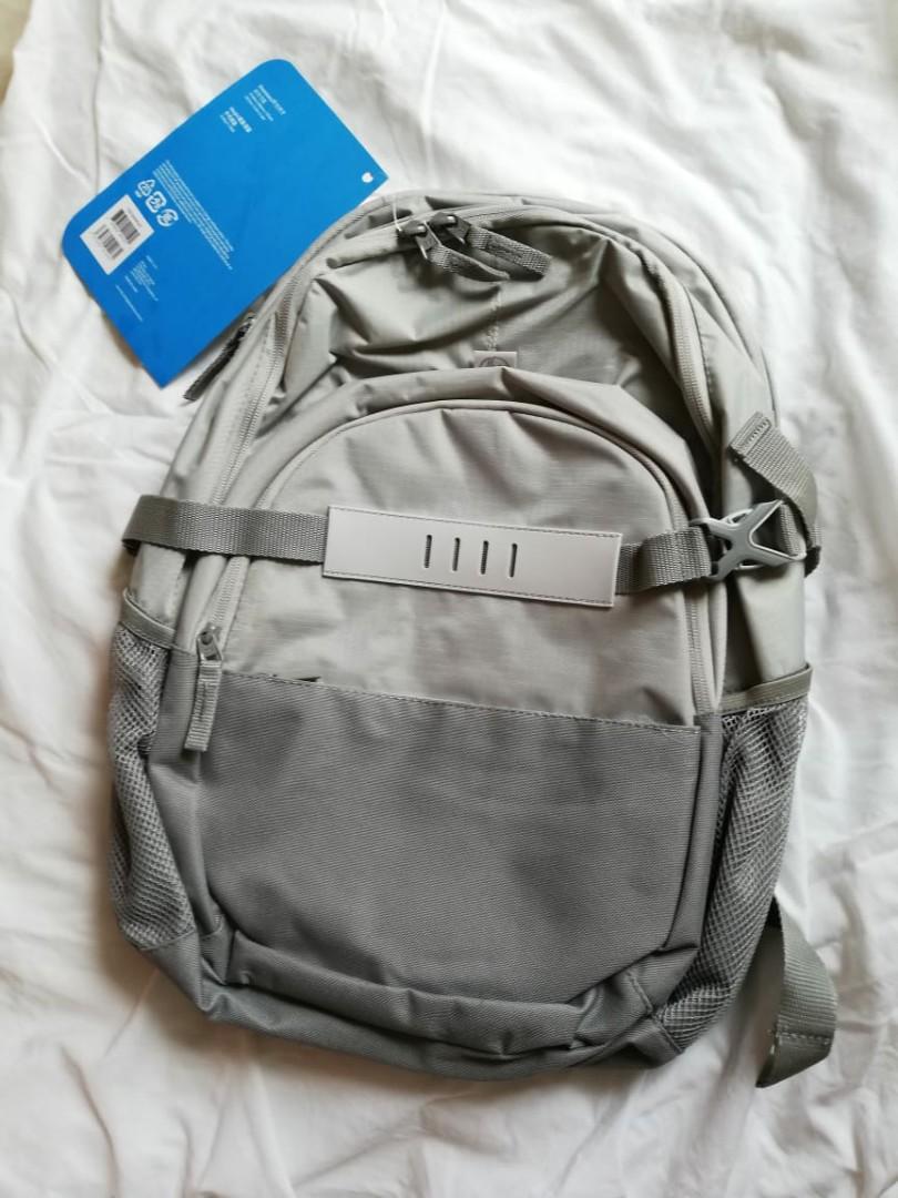 Hp 15.6 2025 explorer gray backpack