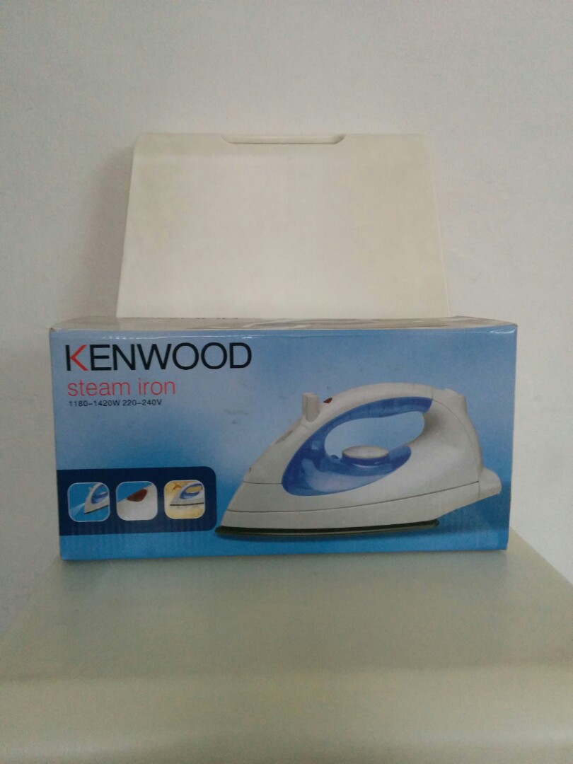 Kenwood Steam Iron ST212, TV & Home Appliances, Irons & Steamers on