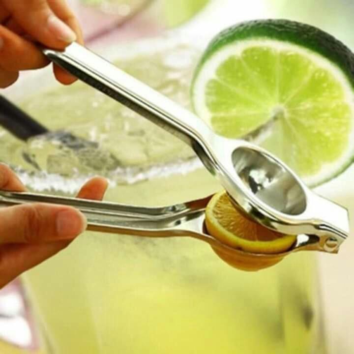 Lemon squeezer (Category: Other Kitchen Appliances) located in Quezon City. Submitted by rigelsfashiononline (Listing ID 235286850, Image 2). Description: .