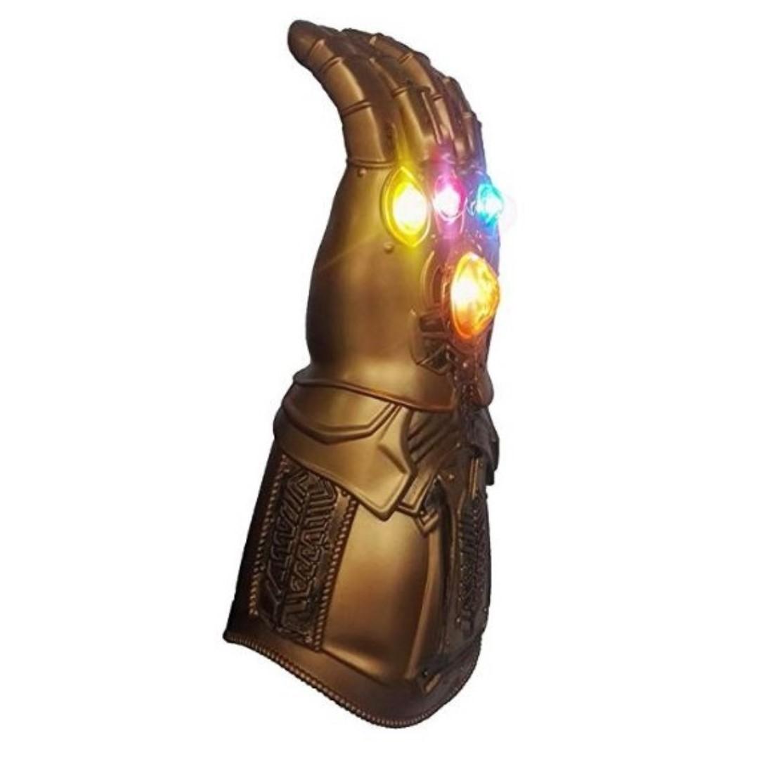 Marvel The Avengers - Thanos Plastic Infinity Gauntlet ...