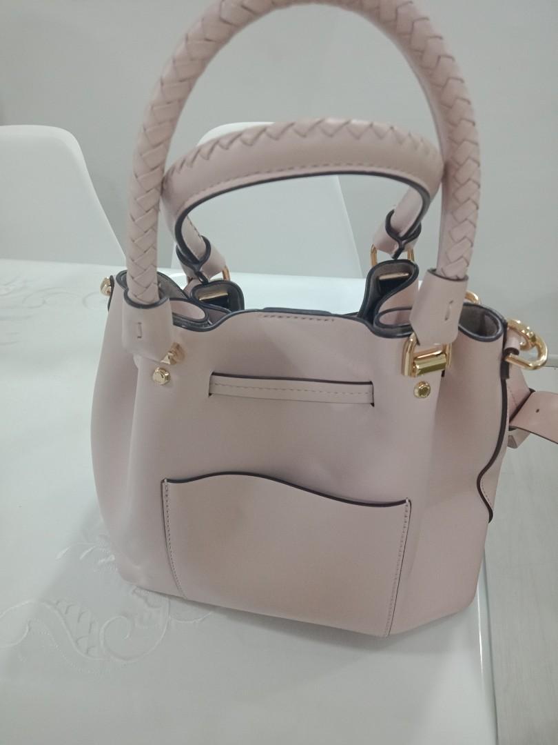 Michael Kors MD bucket bag