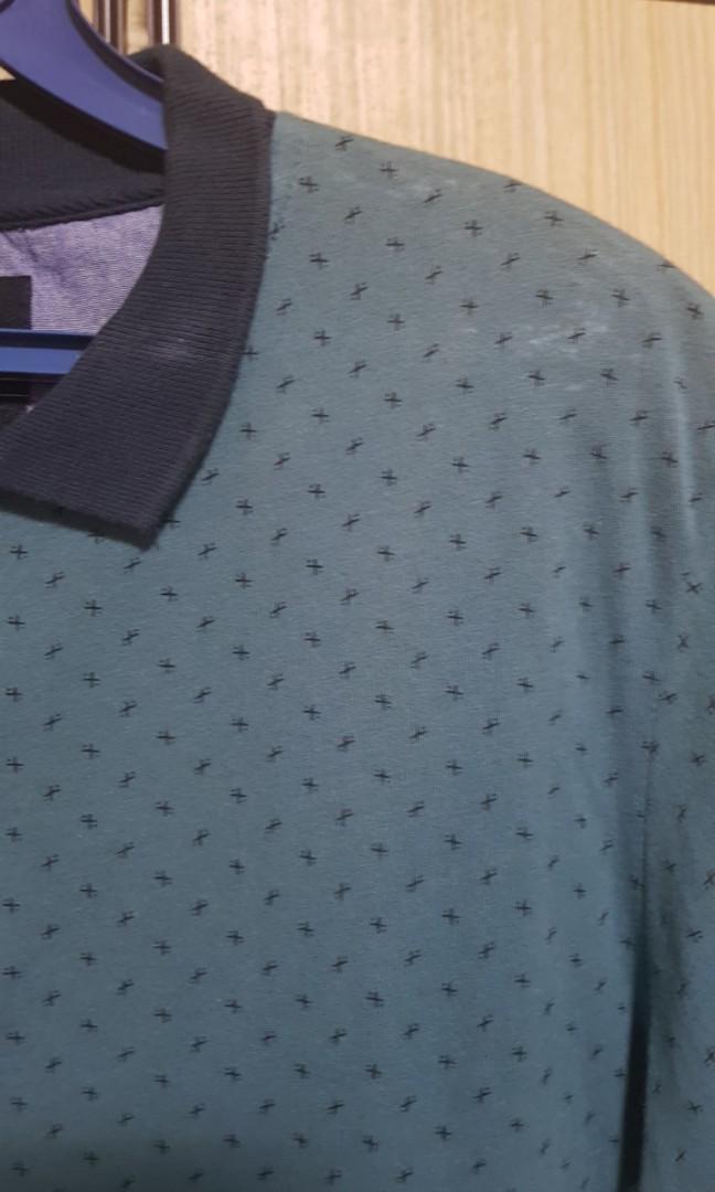 Patterned Polo (Category: Tshirts & Polo Shirts) located in Singapore. Submitted by clothes4flea (Listing ID 235234198, Image 3). Description: Selling s size cotton on vintage polo. worn once. now doesn't fit..