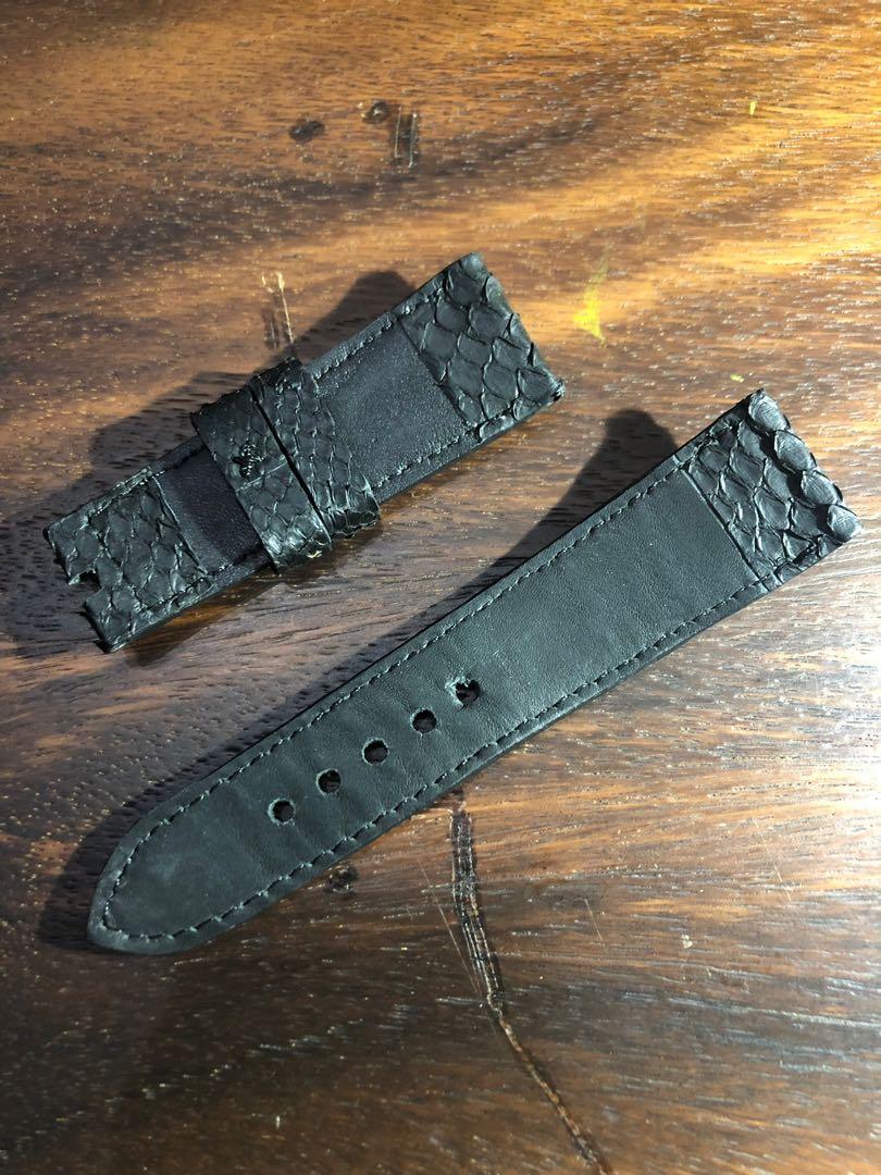 Python skin leather straps (Category: Watches) located in Singapore. Submitted by wristcheck (Listing ID 235260748, Image 2). Description: Brand new leather straps in snakeskin finish Size: 26/24 .