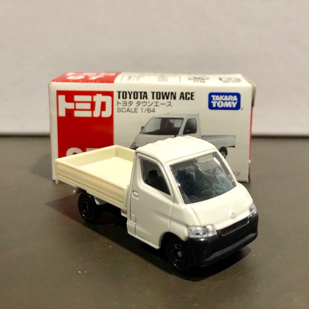 tomica town ace