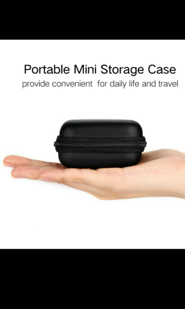 Ugreen Headphone Charger Cable Organizer Storage Case (Category: Cases & Sleeves) located in Makati City. Submitted by luthienbabe (Listing ID 235194218, Image 3). Description: Brand new Authentic With carabiner Fix price Payment: BPI, Palawan Express Ask all questions as I don't accept cancellations & returns Shipping delays are not the fault of the buyer but I will help you follow up with courier.