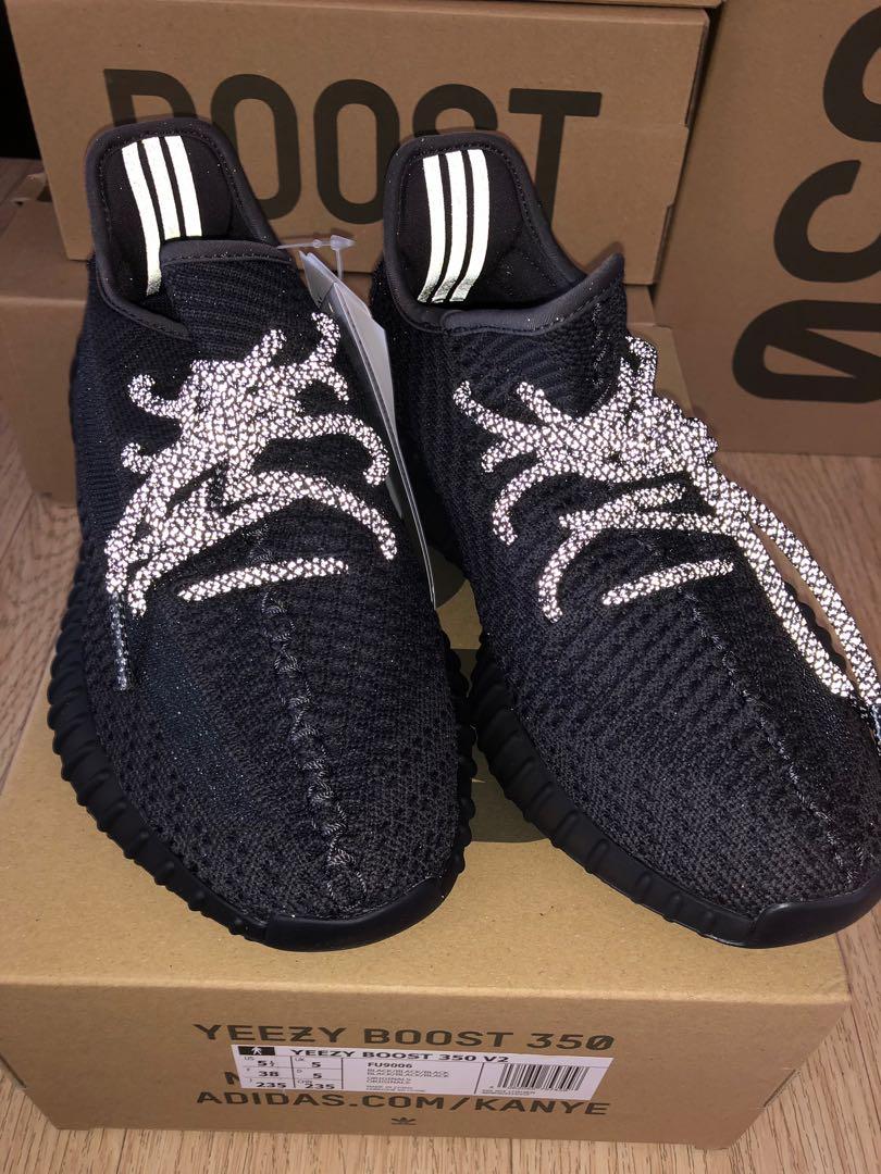 Supreme X Yeezy Boost 350 V2 Sneakers, 39 ae