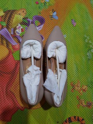 Salvatore Ferragamo heels Size 7.5