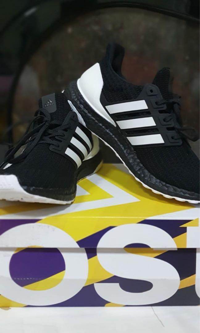 Adidas Ultra Boost, Men's Fashion 
