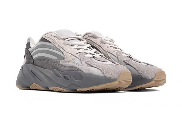 Adidas yeezy 700 tephra store
