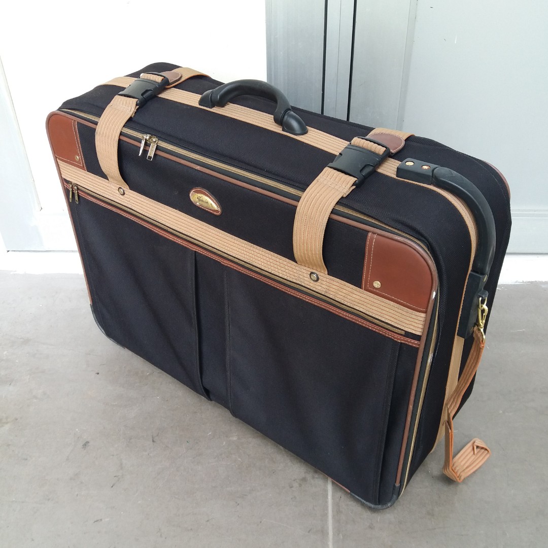 balrin luggage price
