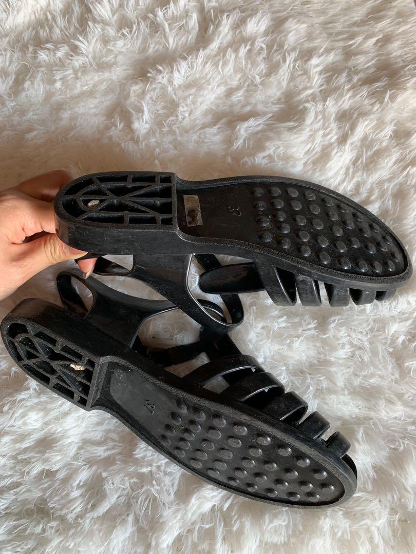 Black jelly sandals/ slip ons, Women's Fashion, Footwear, Flats