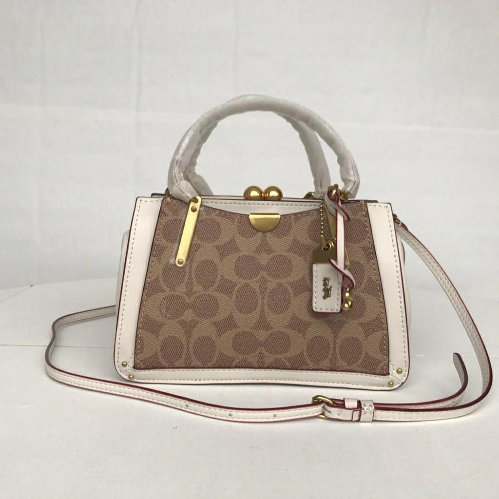 COACH 73936 KISSLOCK DREAMER 21 in SIGNATURE Women s Fashion