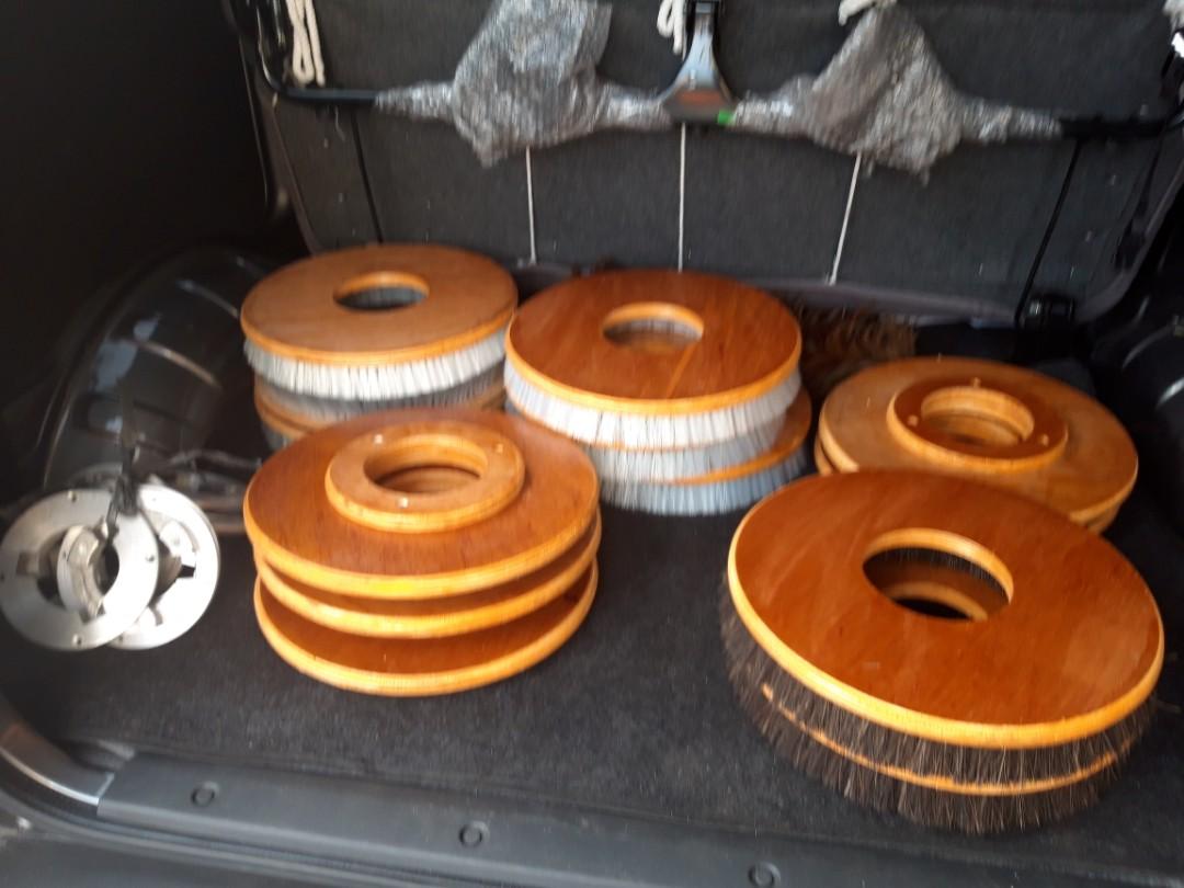 Floor Polisher Brush On Carousell